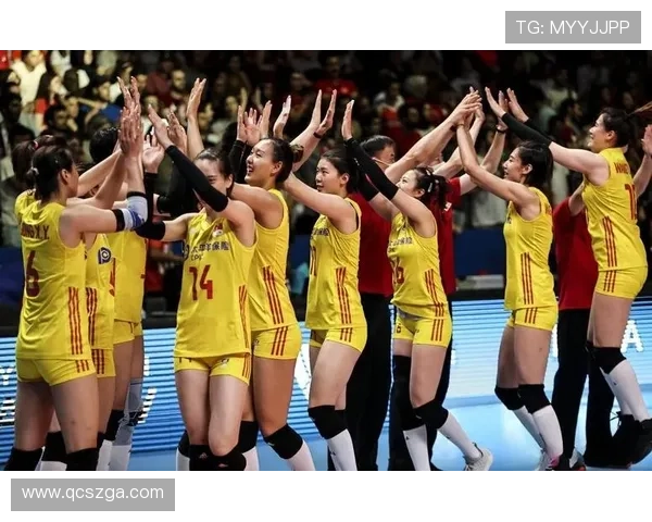中国女排逆转夺冠展现团队精神年轻阵容爆发力震撼全场