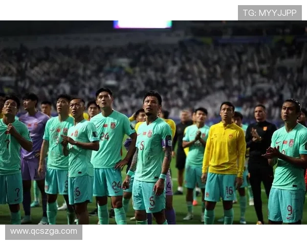 中国足球队迎战亚洲杯强敌，主教练透露备战计划与阵容调整详情