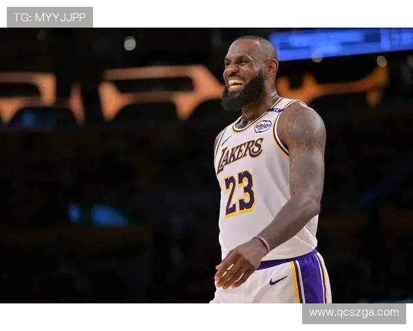 詹姆斯领衔湖人迎战勇士 新赛季NBA强队争霸赛火热开战