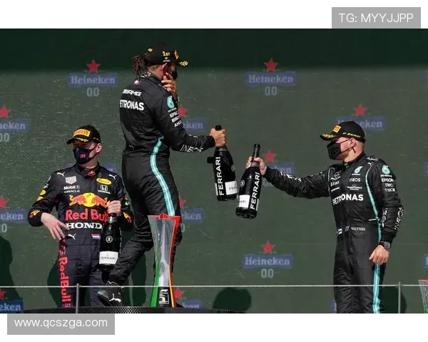 F1赛季高潮再现 红牛车队延续统治力 路易斯·汉密尔顿力压群雄夺冠